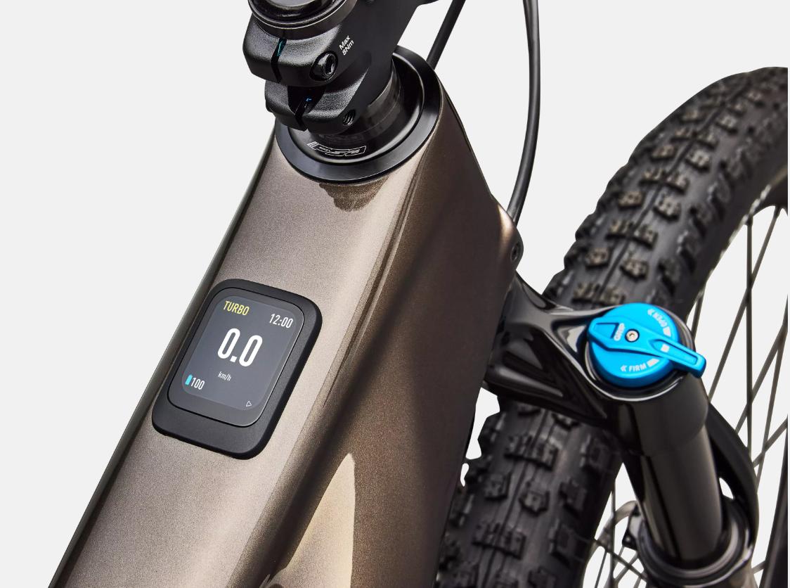 Gloss Gunmetal / White Mountains